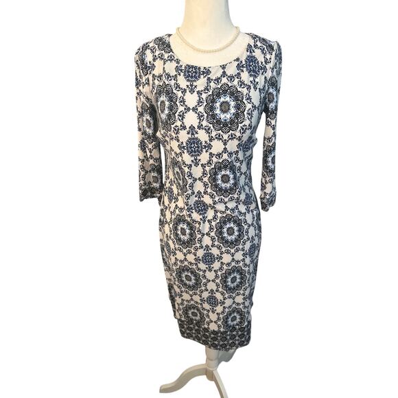 A Pea in the Pod Maternity Dress (Size XS) - Picture 1 of 6